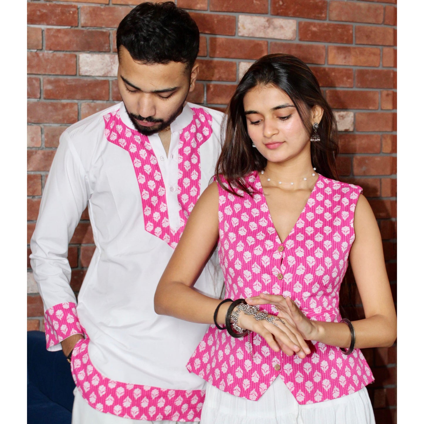 Gulaabi Aankhein Vest Top and Short Kurta Combo
