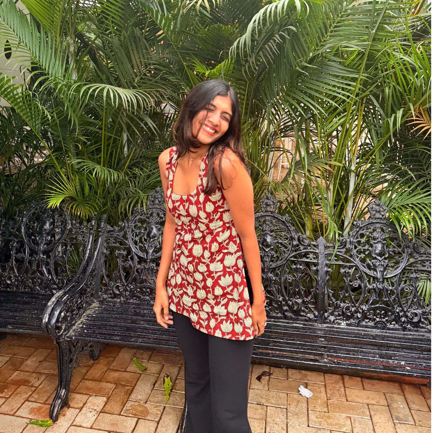 Saaniya Deep Back Kurti